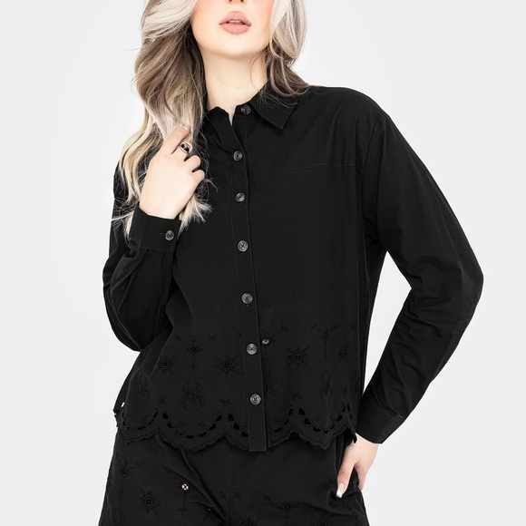 Disturbia Synthweb Cotton Broderie Hem Shirt - Picture 2 of 9